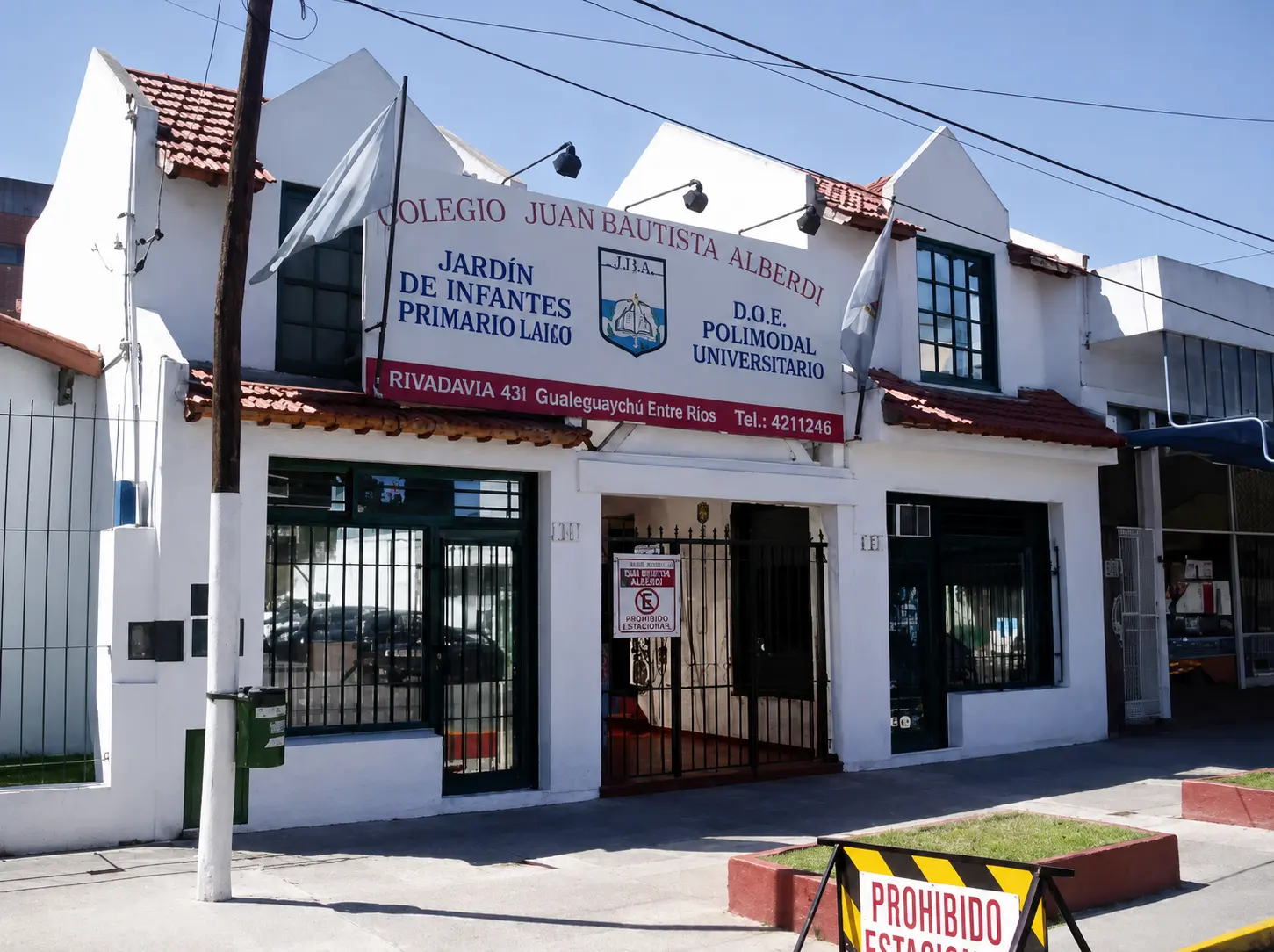 Fachada antigua del Colegio Juan Bautista Alberdi