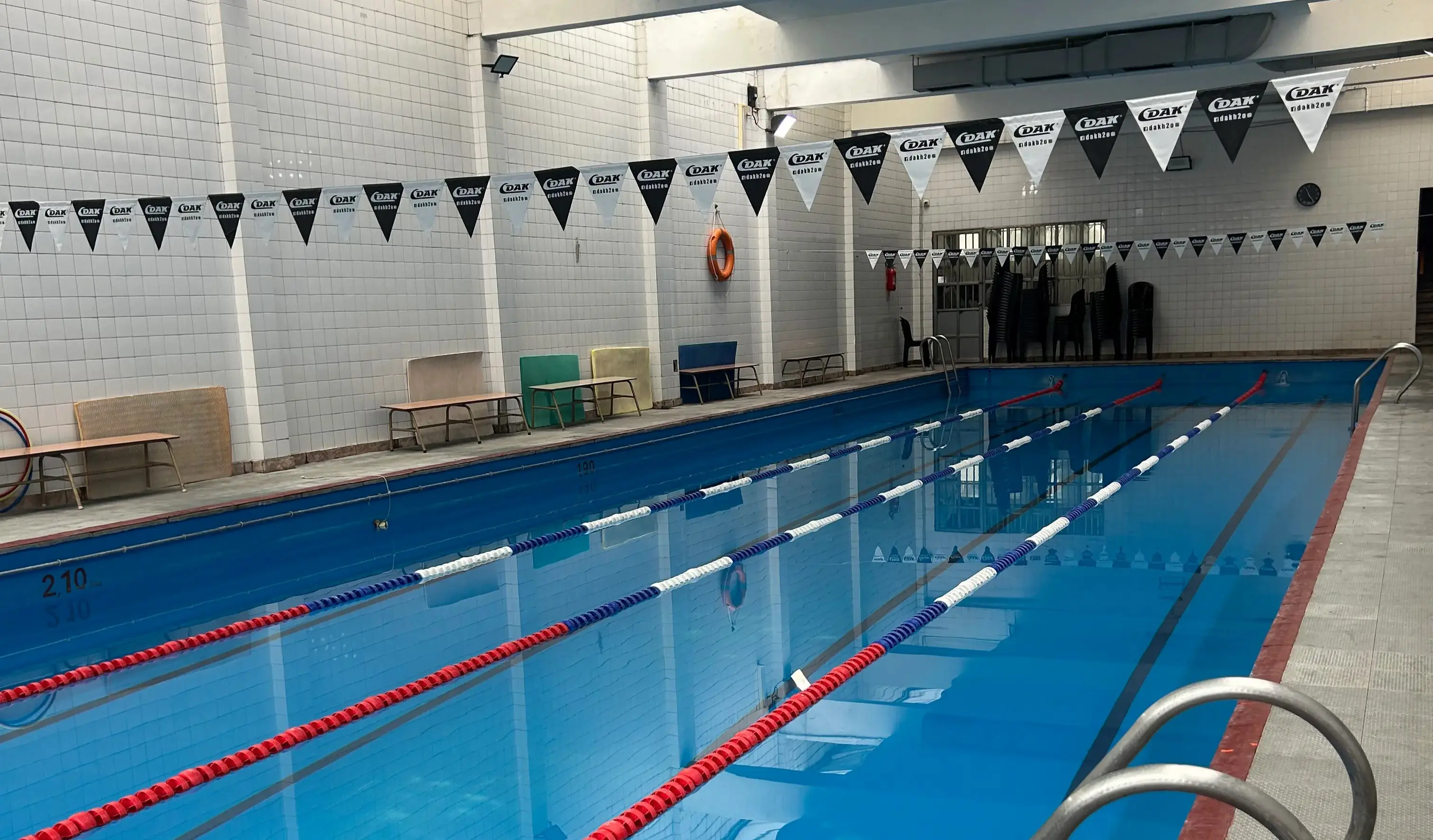 Piscina de las instalaciones del colegio Alberdi